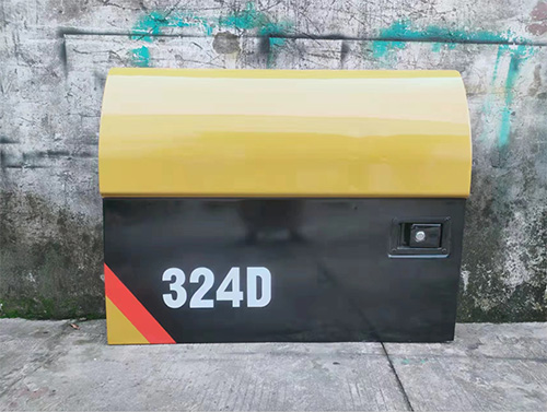 CAT324D Pump door.jpg