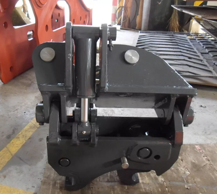 5T tilt quick hitch